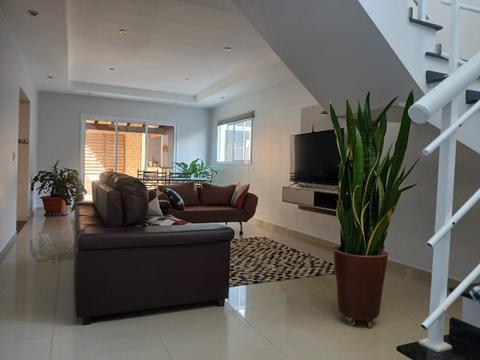 Sobrado à venda em Valinhos, Residencial Villaggio Fiorentino, com 3 quartos, com 240 m²