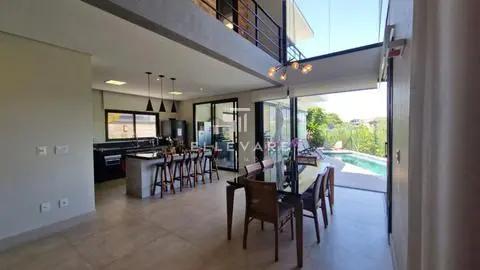 Sobrado à venda em Campinas, Swiss Park, com 4 suítes, com 292 m², Davos
